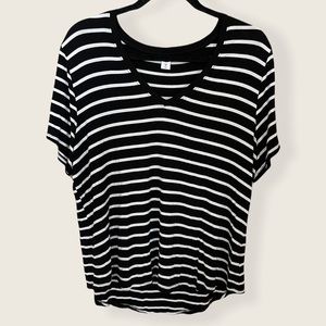 Old navy luxe vneck size xl